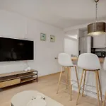 Daire 3 Soverom, Sentralt I Og Moderne Bad Bergen