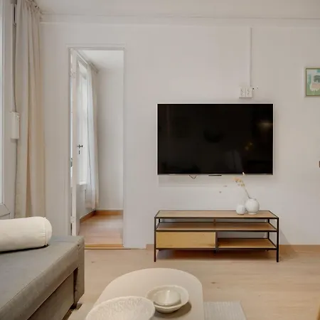 Apartamento 3 Soverom, Sentralt I Og Moderne Bad