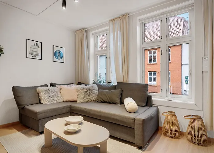 3 Soverom, Sentralt I Og Moderne Bad Apartment Bergen